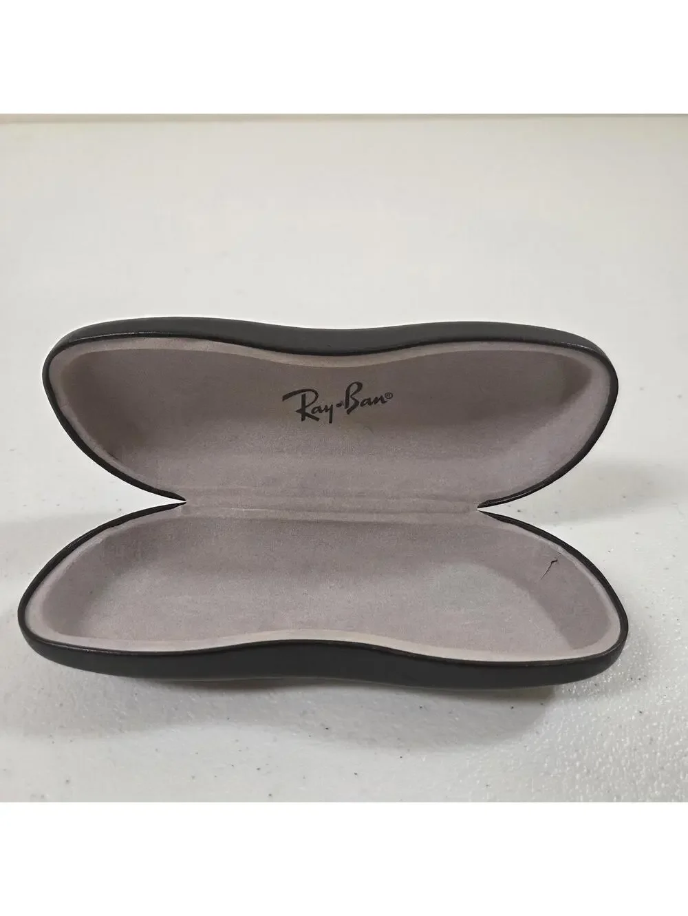 Ray-Ban‎ Black Hard Eyewear Case